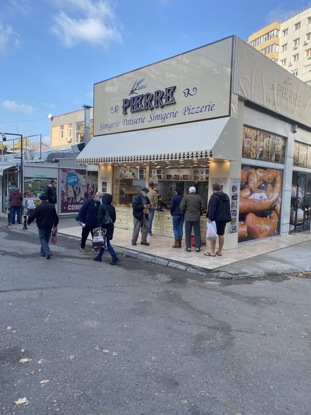 Modelator, patiser, vanzatoare cu experienta